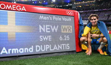 Armand Duplantis olympic Champion amd new WR