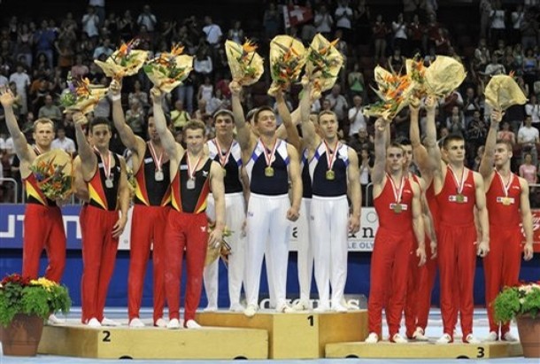 team podium men