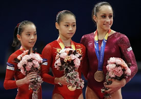 podium en la barra de equilibrios