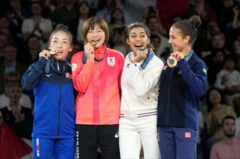 Women's podium 48kg