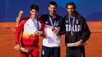 podium men singles