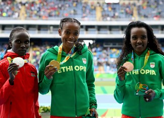 podium 10.000 m women
