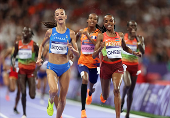 arrival at the finish line of the 10,000 m race