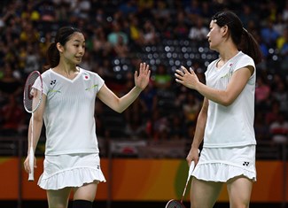 japan win gold medal in women doubles