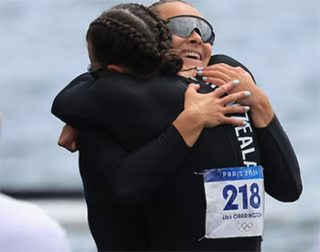 con alicia hoskin, lisa carrigton consigue su segunda medalla de oro en estos juegos de paris 2024