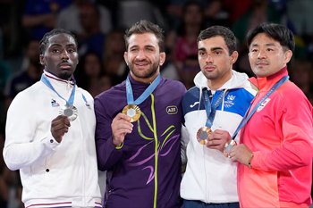 Men's podium 73kg