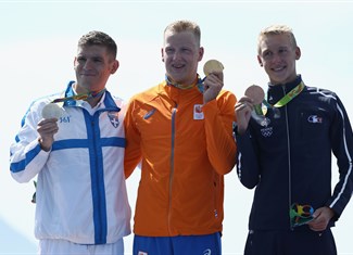 podium marathon swimming men