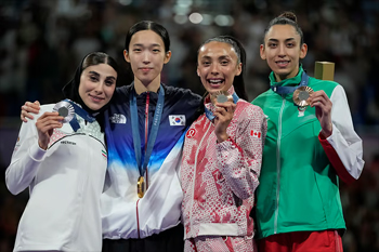 Women's podium 57kg