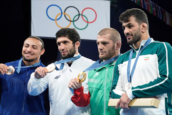 men's podium freestyle wrestling 86kg